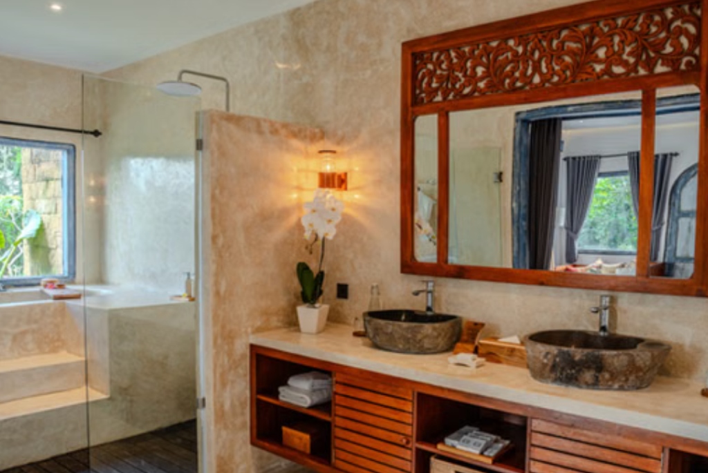 Hoshi Jungle Treetop Suite Pool 2