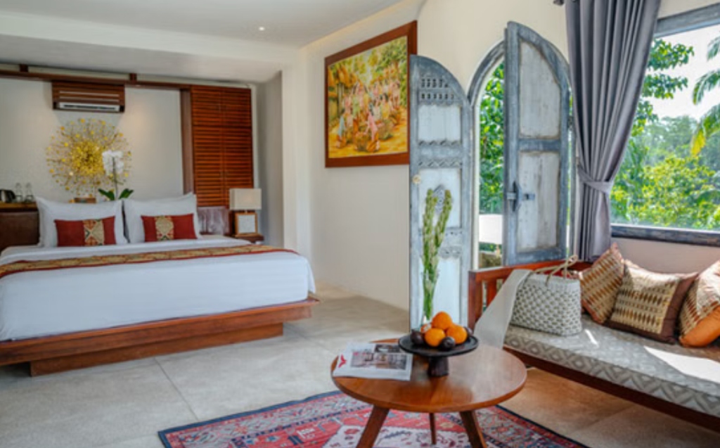 Hoshi Jungle Treetop Suite Pool 3