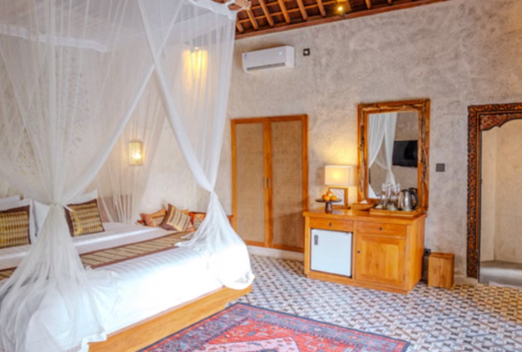 Hoshi Jungle Deluxe Villa 1